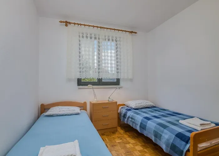 Dinka דירה Čižići